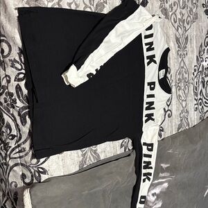 PINK Victoria's Secret Black and White Long Sleeve Top